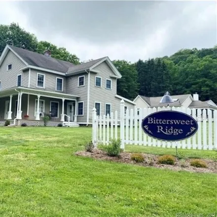 Rent this 1 bed condo on 18 Bittersweet Ridge in Middlefield, CT 06455