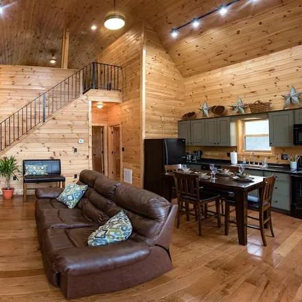 Rent this 2 bed house on Luray in VA, 22835