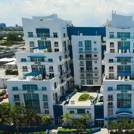 Buy this 1 bed condo on 7600 Collins Avenue in Atlantic Heights, Miami Beach