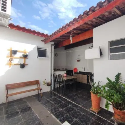 Buy this 2 bed house on Avenida Francisco de Souza in Nhô Quim, Piracicaba - SP
