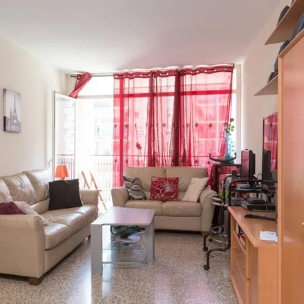 Image 4 - Avinguda Meridiana, 342-349, 08027 Barcelona, Spain - Room for rent