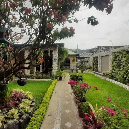 Rent this 4 bed house on Avenida Leopoldo Carrera Calvo in 090902, Guayaquil