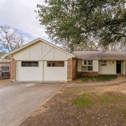 Buy this 3 bed house on 5215 Windy Meadow Drive in Arlington, TX 76017