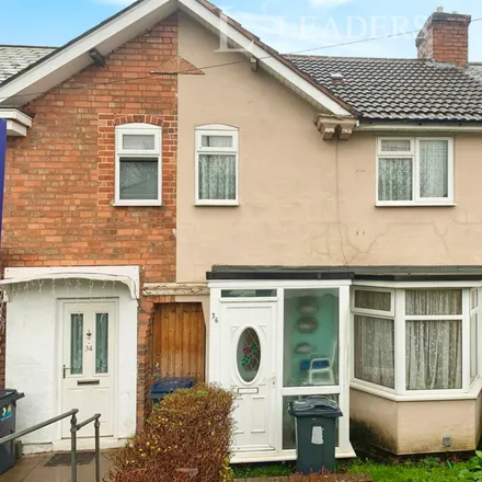 Rent this 3 bed townhouse on 36 Greenaleigh Road in Warstock, B14 4HZ