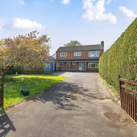 Buy this 5 bed house on Hawthorn Road in Reepham, LN3 4JU