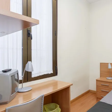 Rent this 12 bed room on Madrid in El Ángel del Jardín, Plaza del Ángel