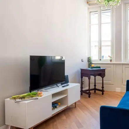 Image 8 - Beautiful one-bedroom apartment in San Babila  Milan 20122 - Apartment for rent