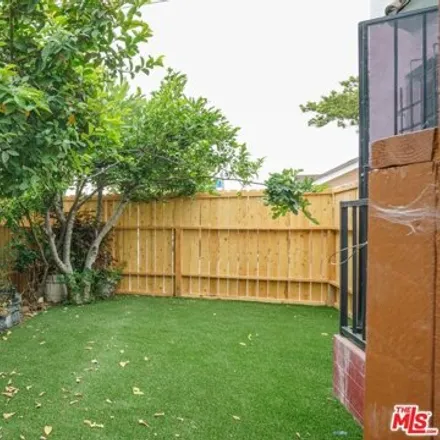 Image 7 - 965 S Vancouver Ave, Los Angeles, California, 90022 - House for sale
