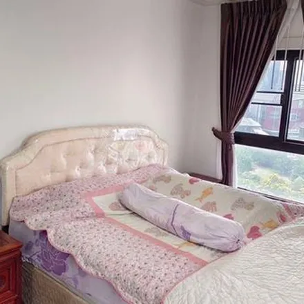 Rent this 3 bed apartment on Grand Diamond Suites Hotel in Soi Phetchaburi 22, Ratchathewi District