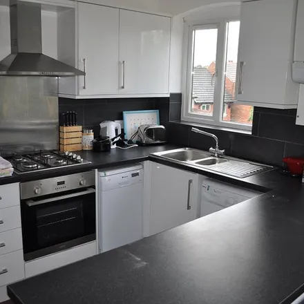 Rent this 5 bed apartment on 80 Rookery Road in Bristol, BS4 2DX