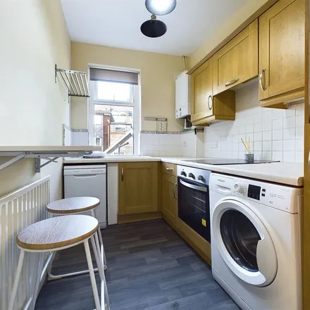 Rent this 2 bed townhouse on Otterburn Terrace in Newcastle upon Tyne, NE2 3AP