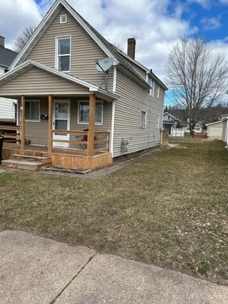 Buy this 3 bed house on 964 West A Street in Iron Mountain, MI 49801