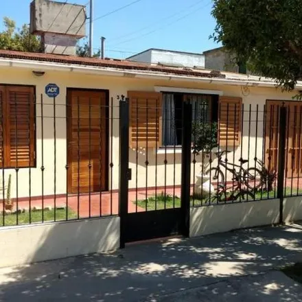 Buy this 2 bed house on Fuente Del Perdón in Avenida Vélez Sarsfield, Departamento Capital