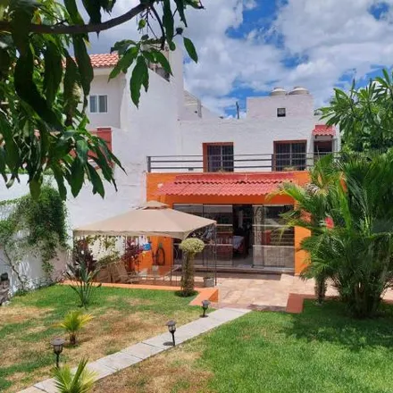 Buy this 3 bed house on Calle Paseo de los Carrizos in Real Los Colorines, 62564 Jiutepec