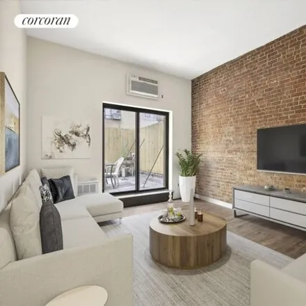 Rent this studio townhouse on 10 West 87th Street in New York, NY 10024