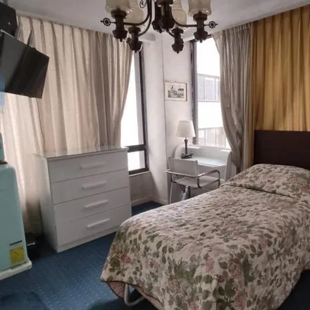 Rent this 1 bed apartment on Colegio Sebastian de Benalcazar in Ecovia (Sur), 170504