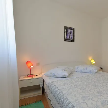 Image 4 - 52440, Croatia - Apartment for rent