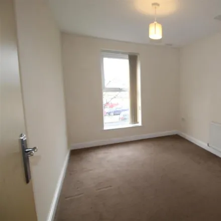 Image 9 - Dewsbury Road, Elland, HX5 9AL, United Kingdom - Apartment for rent