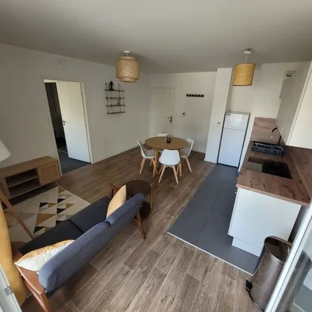 Rent this 2 bed apartment on unnamed road in 95650 Puiseux-Pontoise, France