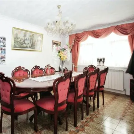 Image 4 - 26 Prince of Wales Road, London, SM1 3PD, United Kingdom - House for sale