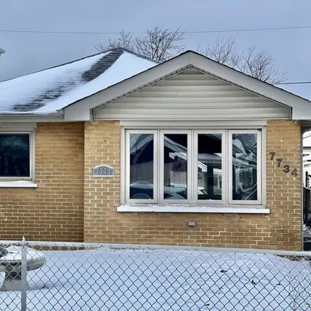 Rent this 3 bed house on 7756 Melvina Avenue in Burbank, IL 60459