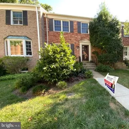 Image 2 - 1574 Dunterry Place, Bryn Mawr, McLean, VA 22107, USA - Townhouse for rent