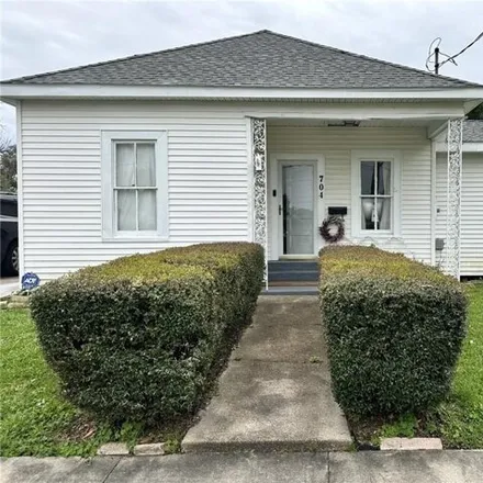 Buy this 3 bed house on 704 6th Street in Lake Charles, LA 70601