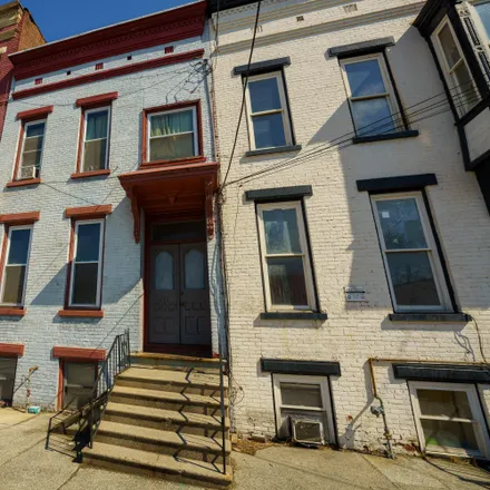 Image 2 - 609 Clinton Avenue, City of Albany, NY 12206, USA - Duplex for sale