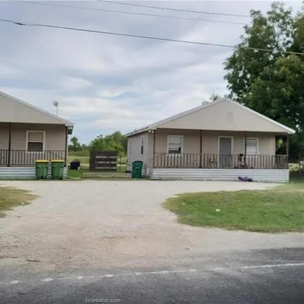 Image 5 - 732 West Texas Street, Calvert, Robertson County, TX 77837, USA - House for sale