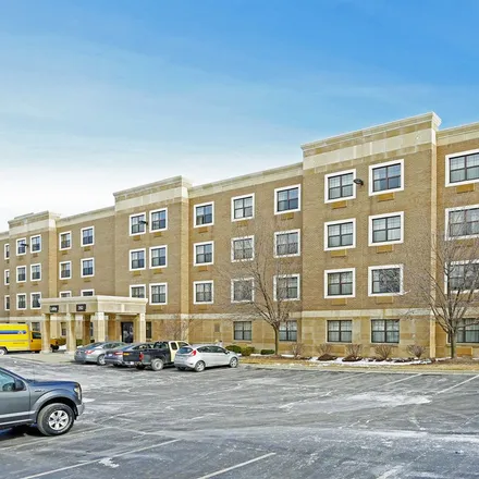 Image 5 - Fairlane Town Center, Town Center Drive, Dearborn, MI 48126, USA - Apartment for rent