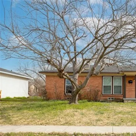Buy this 3 bed house on 1410 Highland Street in Mesquite, TX 75149