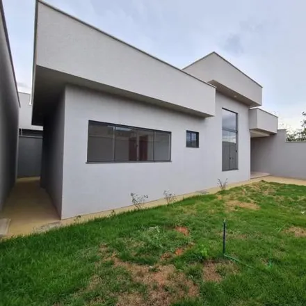 Buy this 3 bed house on Rua Costa e Silva in Setor Serra Dourada - 1ª Etapa, Aparecida de Goiânia - GO