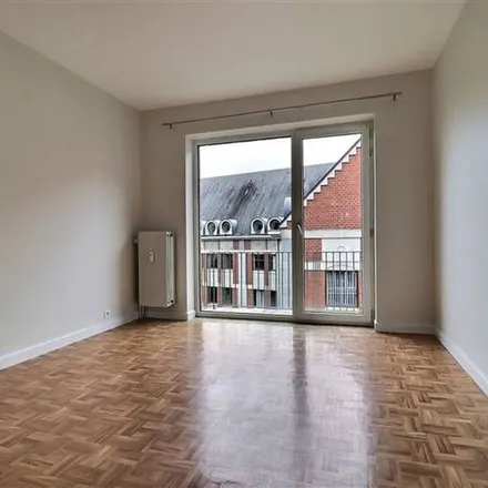 Rent this 2 bed apartment on Avenue Gouverneur Bovesse 10 in 5100 Jambes, Belgium