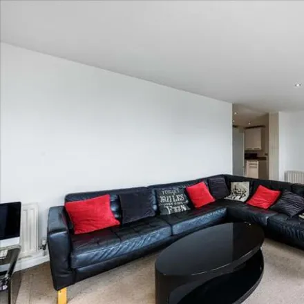 Image 9 - Trico House, Ealing Road, London, TW8 0AU, United Kingdom - Apartment for sale