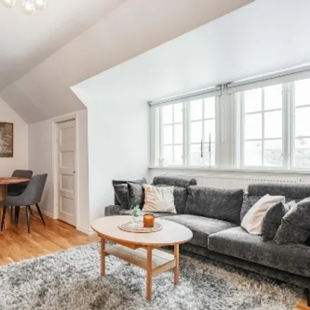 Rent this 3 bed condo on Falckens väg in 302 33 Halmstad, Sweden