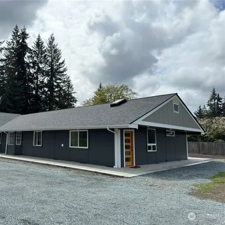 Buy this 4 bed house on 9653 122nd Street East in South Hill, WA 98373