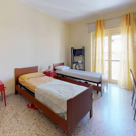 Rent this 5 bed room on Santa Sofia Est 1 in Via Santa Sofia, 95123 Catania CT