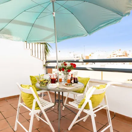Rent this studio apartment on Calle Juan de Mena in 7, 29009 Málaga