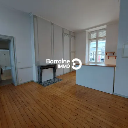 Image 7 - 42 Quai du Leon, 29600 Morlaix, France - Apartment for rent