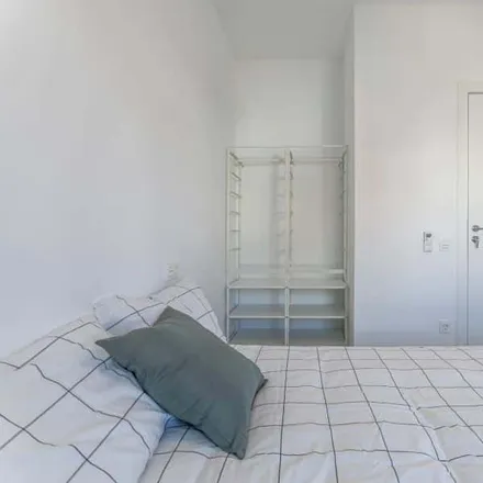 Rent this 4 bed room on Carrer de l'Alcalde Albors in 46018 Valencia, Spain