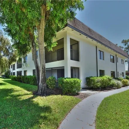 Rent this 3 bed condo on 13659 McGregor Village Drive in Cypress Lake, FL 33919
