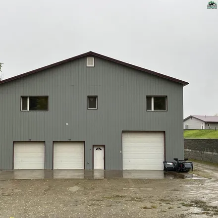 Rent this 3 bed duplex on 1527 Husky Way in Fairbanks North Star, AK 99709