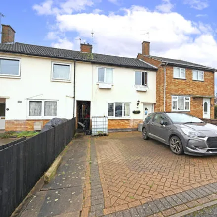 Buy this 3 bed townhouse on New Romney Crescent in Leicester, LE5 1NJ