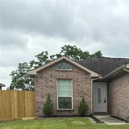 Buy this 3 bed house on 2310 Tracy Lane in Harris County, TX 77562
