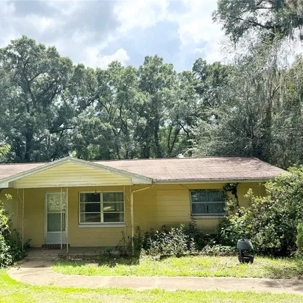 Buy this 3 bed house on 6258 Southeast 130th Street in Marion County, FL 34420