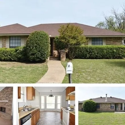 Rent this 3 bed house on 2724 Sandy Ridge Street in Fort Worth, TX 76133