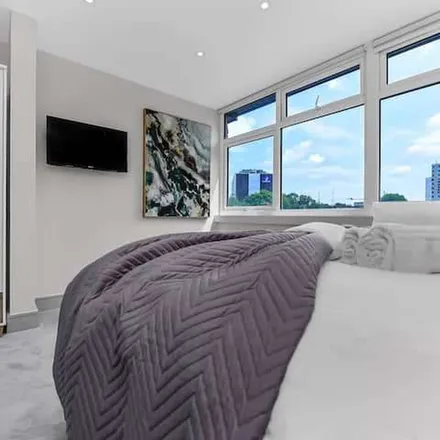 Image 8 - HSBC UK, Wembley Park Drive, London, HA9 8HG, United Kingdom - Apartment for rent