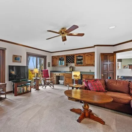Image 6 - Lakewood Drive, Mequon, WI 53097, USA - House for sale