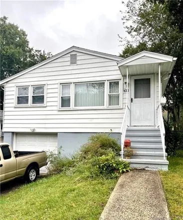 Rent this 3 bed house on 130 Harding Avenue in Sea Bluff, West Haven