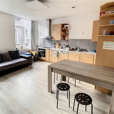 Image 3 - Rue du Bailly 10, 5000 Namur, Belgium - Apartment for rent